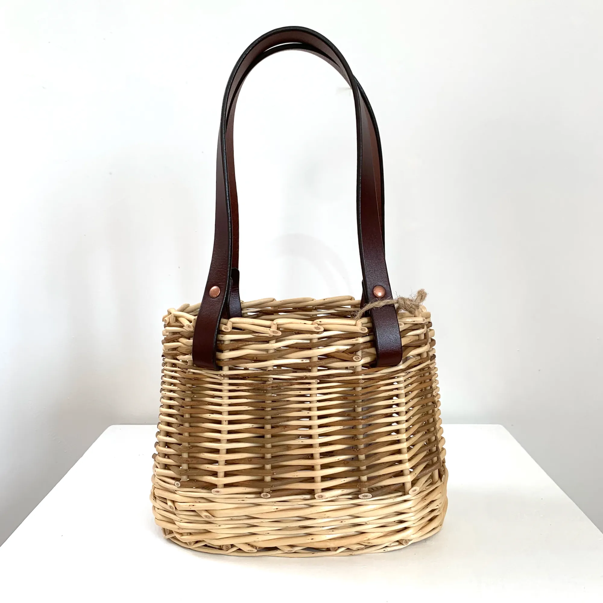 Shoreline Basket Bag - Image 5
